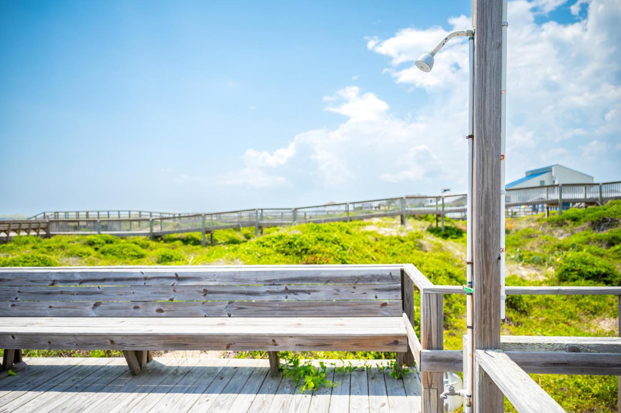 Beach Buzz By Oak Island Accommodations Caswell Beach المظهر الخارجي الصورة