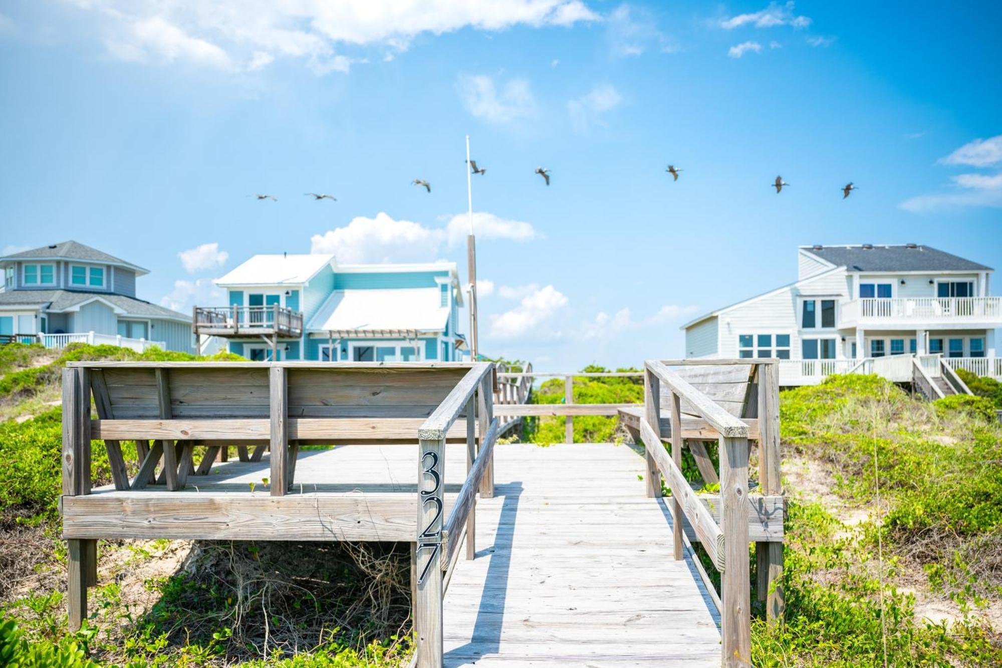 Beach Buzz By Oak Island Accommodations Caswell Beach المظهر الخارجي الصورة