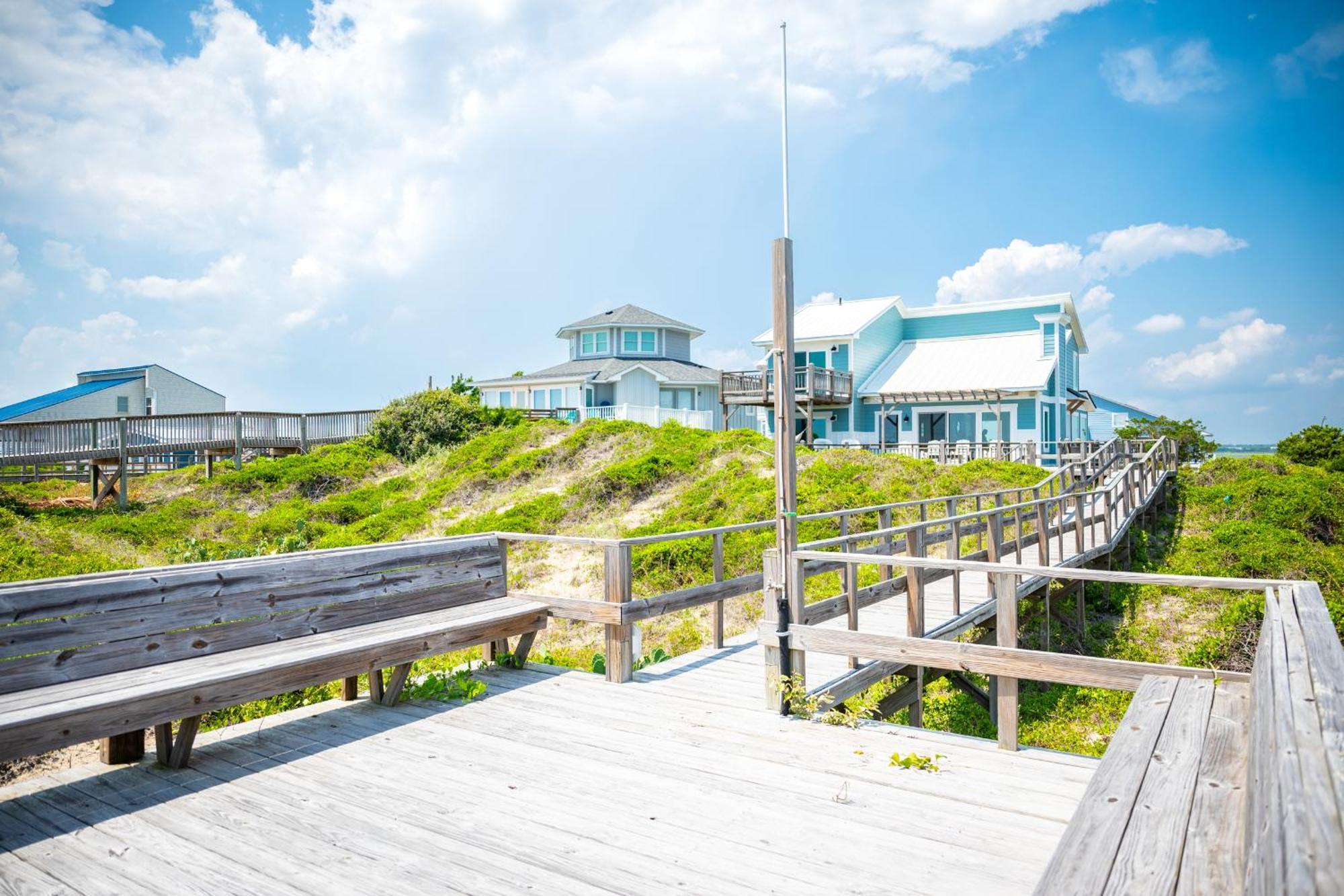 Beach Buzz By Oak Island Accommodations Caswell Beach المظهر الخارجي الصورة